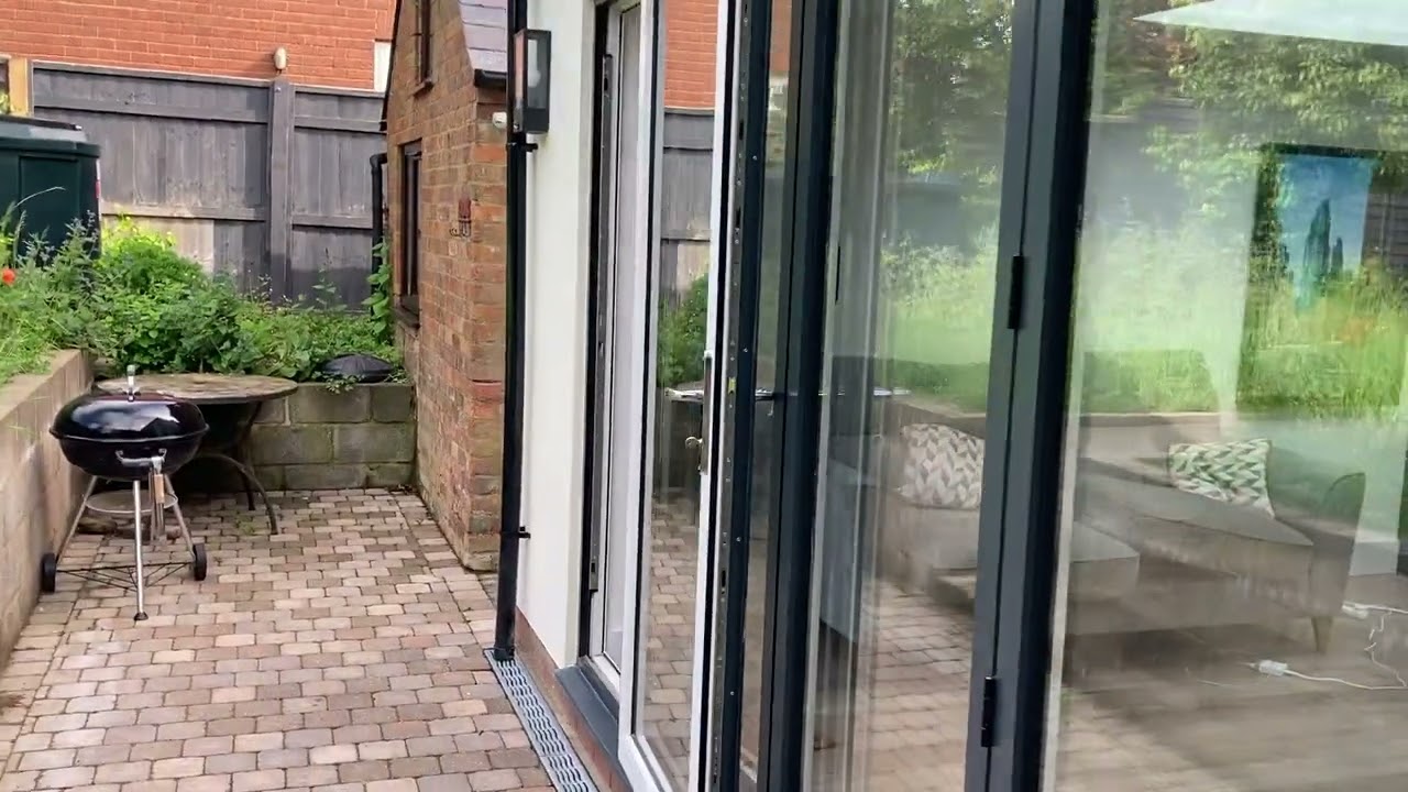 Customer testimonial video - PMJ Building Services - single storey rear extension in Whaddon